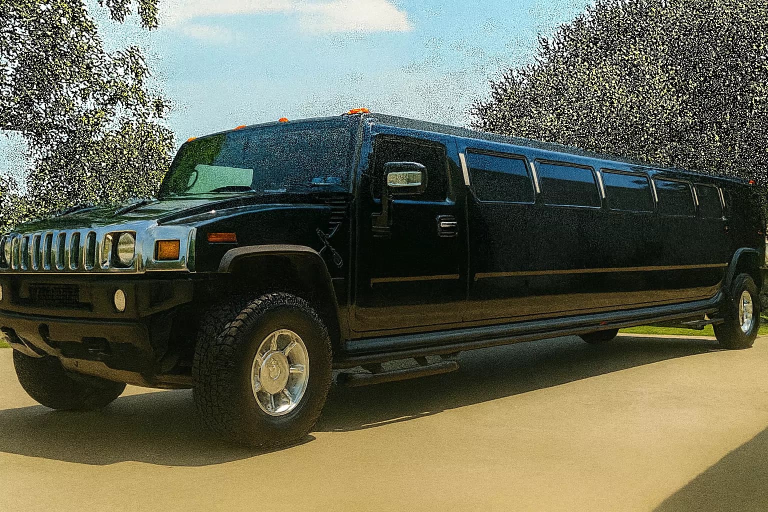 Representative 22 Passenger Limousine exterior